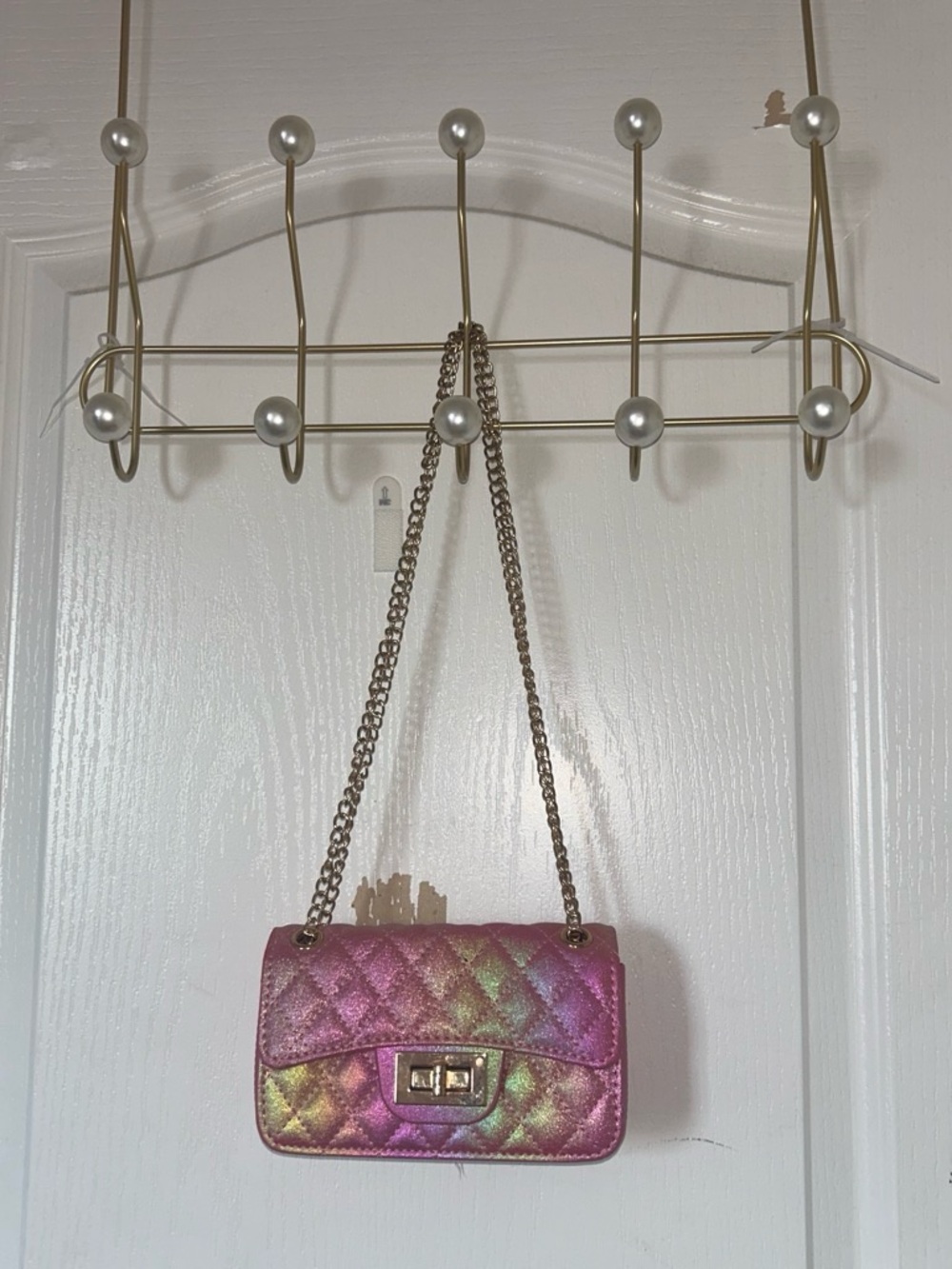 Women's Quilted Iridescent Pink Chain Shoulder Bag
